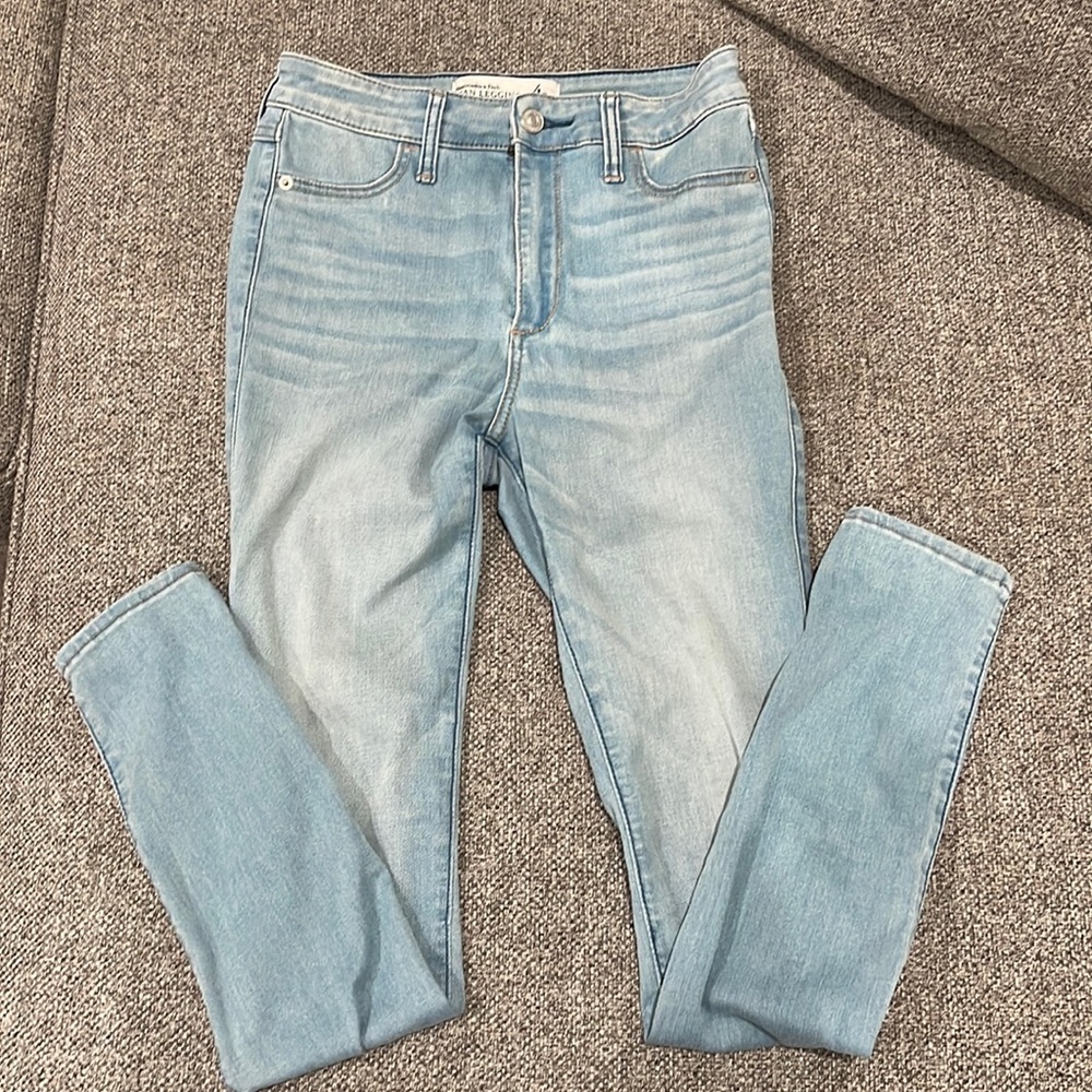 Abercrombie High Rise Jean Legging